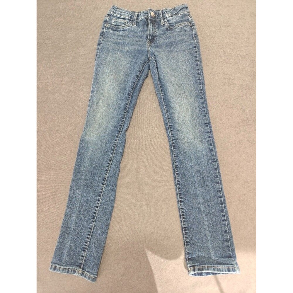 Gap Denim youth stretch skinny jeans in a classic medium blue wash. These have a